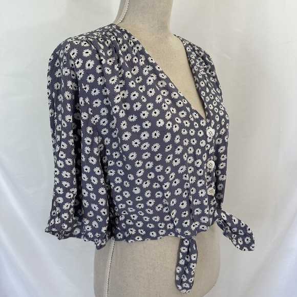 Faithfull The Brand x Anthropologie Danica Floral Tie Front Crop Top 10 - Picture 4 of 7